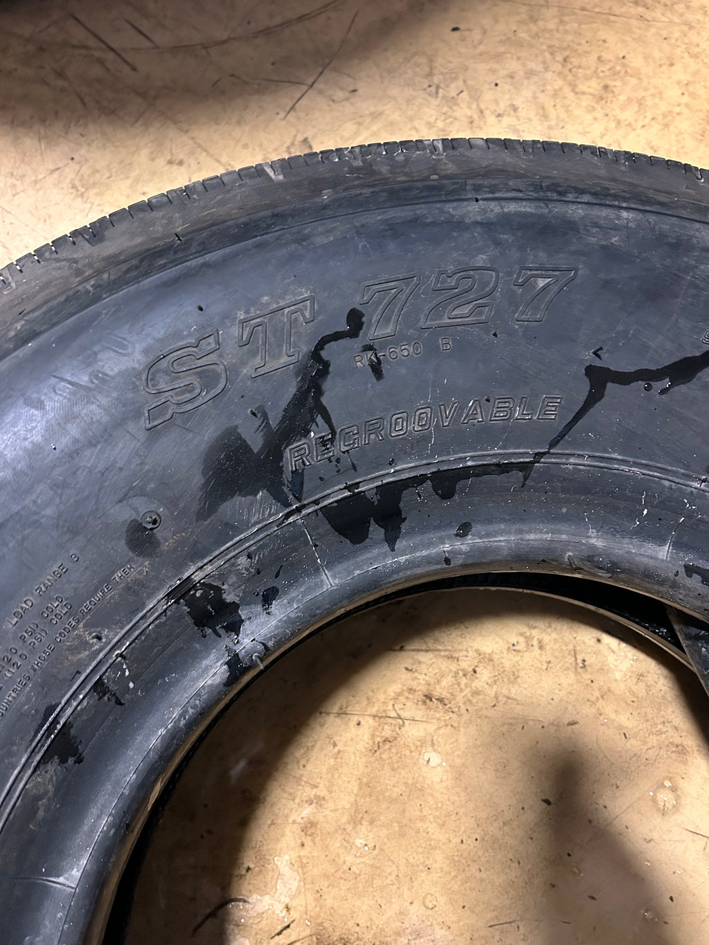 SUMITOMO ST727 BSW 8.25 15 130/128K TRAILER TIRE 5530504