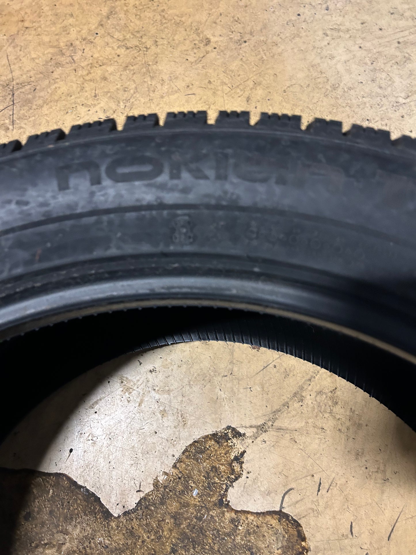 4 NOKIAN HAKKAPELIITTA R5 EV BSW P 275 45 21 110T XL WINTER TIRE TF00060