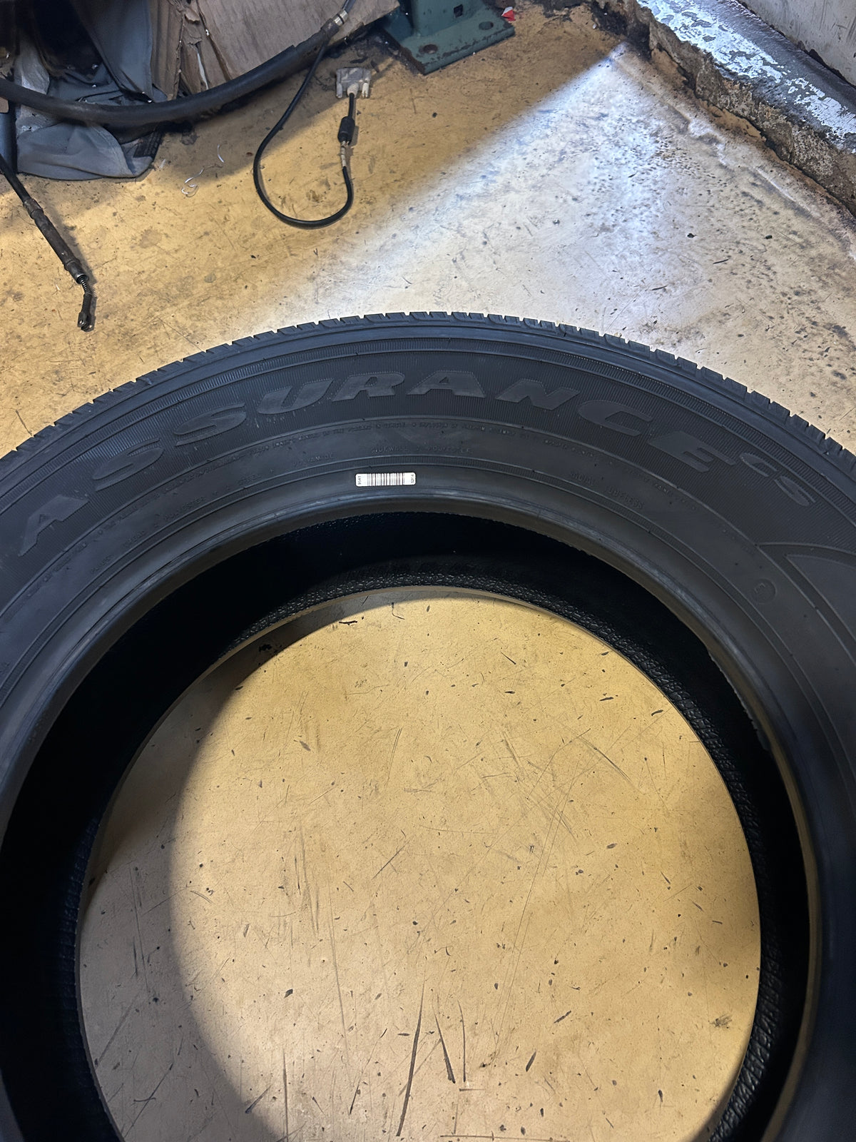 2 NOS GOODYEAR ASSURANCE CS FUEL MAX P 225 65 17 102H TIRE 755667383