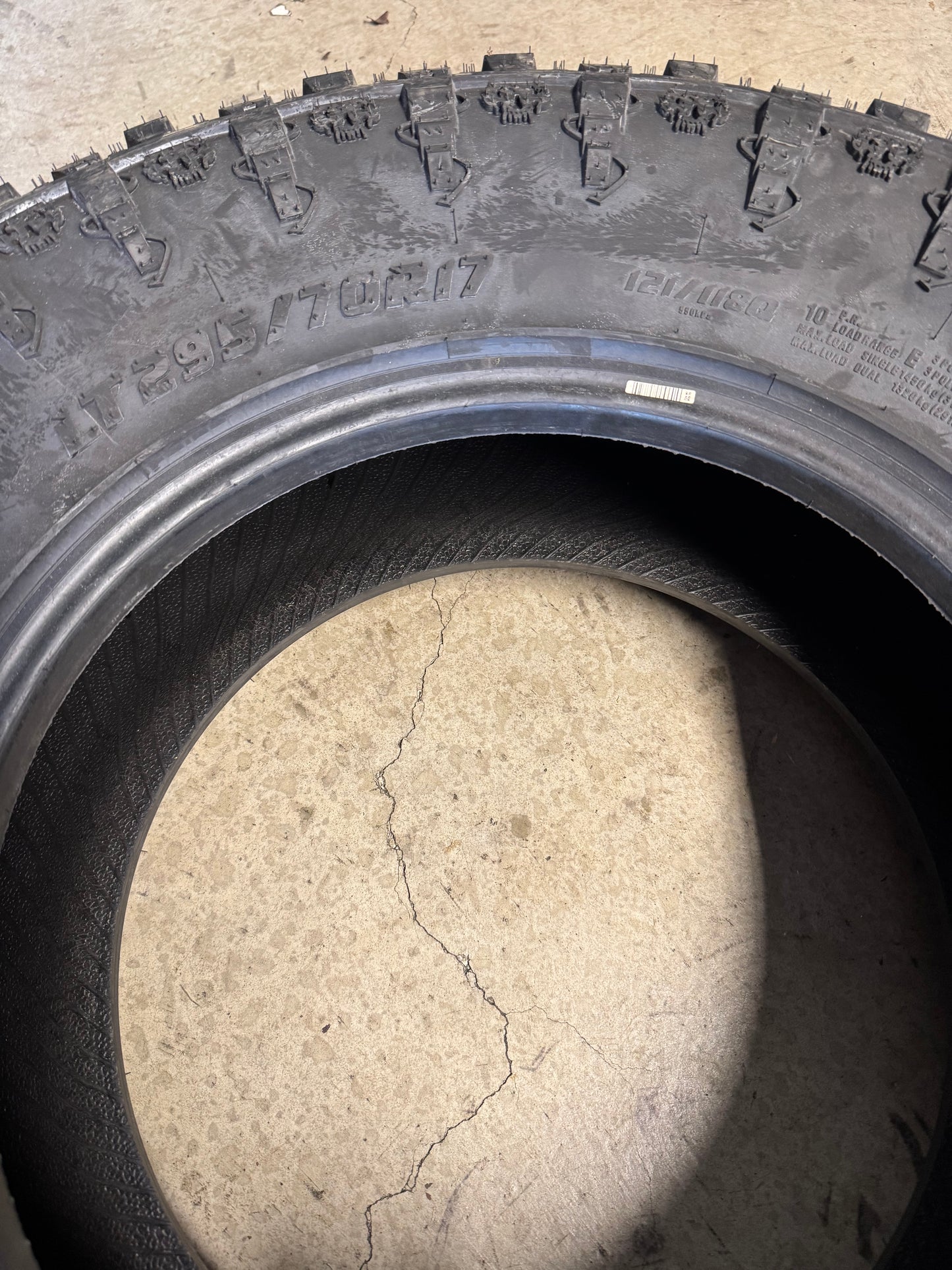 PATRIOT RUGGED TERRAIN BSW LT 295 70 17 121/118Q 10PLY TIRE PASYTH0118