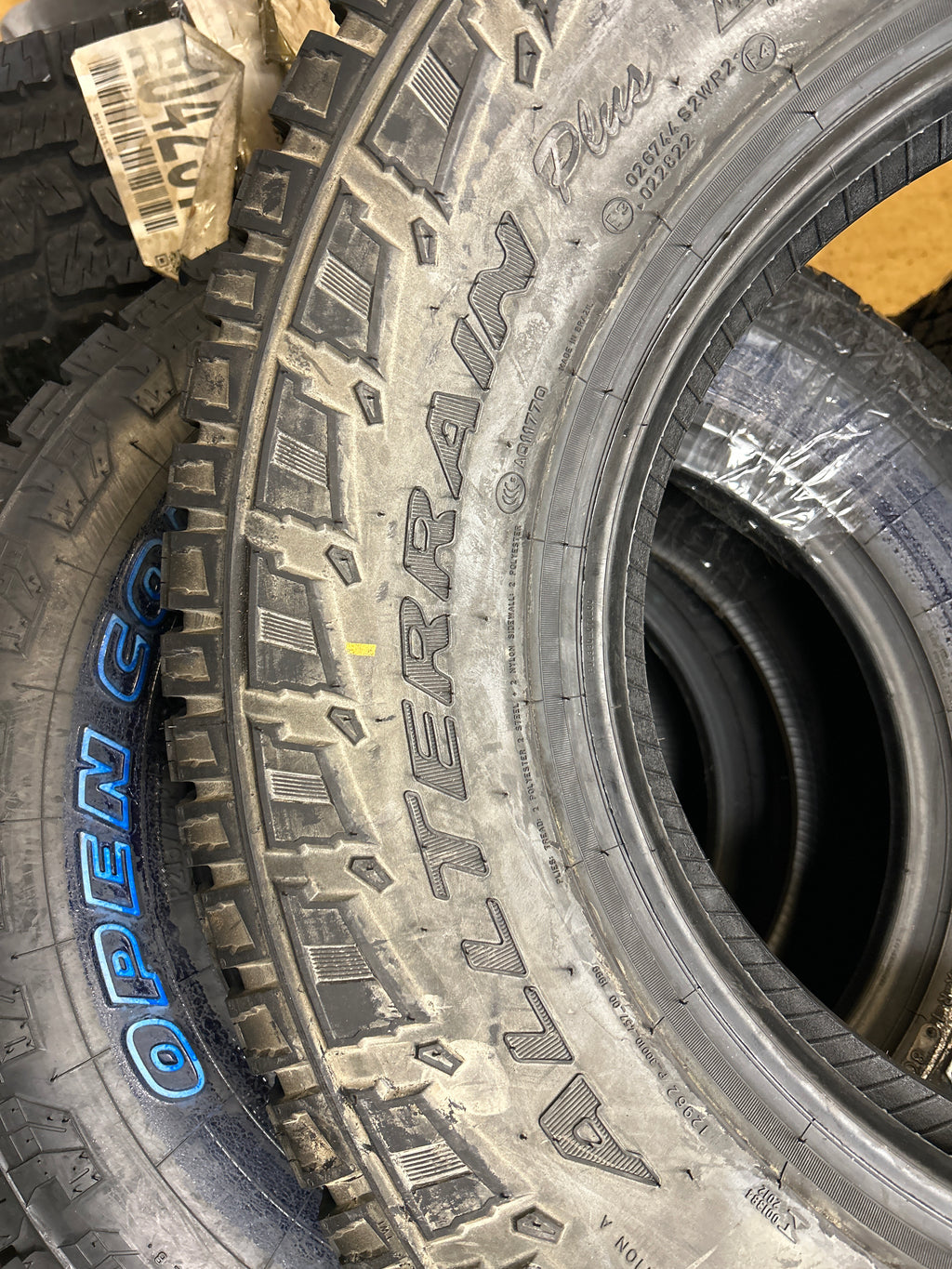 NOS 2 PIRELLI SCORPION  BSW P 245 70 16 111T ALL TERRAIN TIRE 2721400