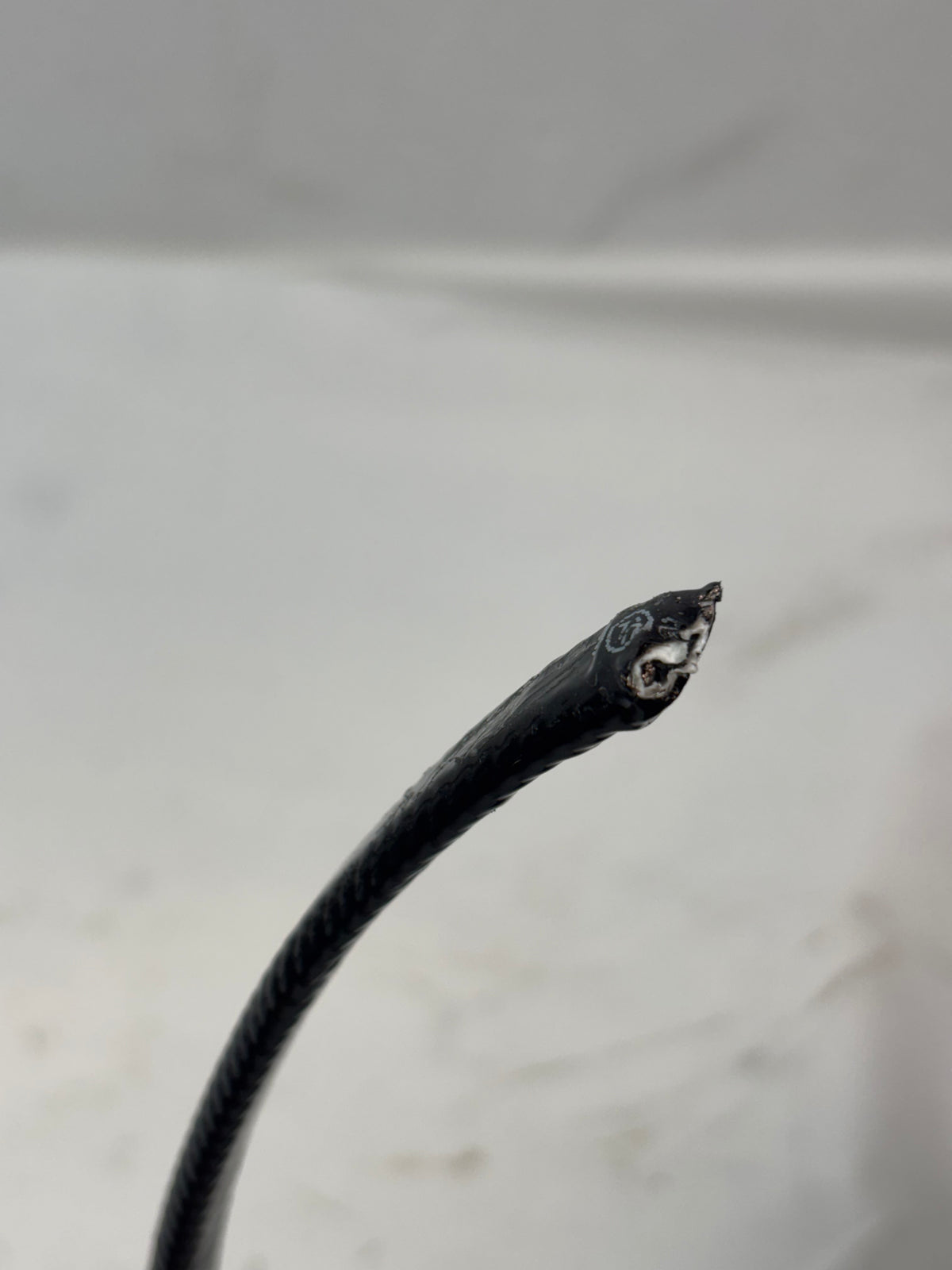 NVENT RAYCHEM HEATING CABLE, SELF-REG, 208 – 277 V 1000 FT DAMAGED REEL