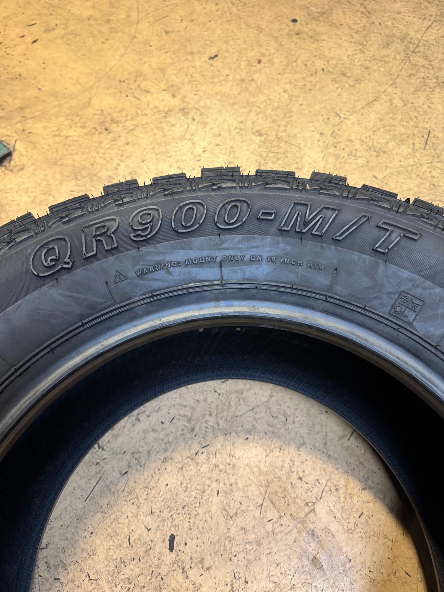 GLADIATOR QR900-MT BSW LT 33 12.5 18 120Q 10PLY MUD TERRAIN TIRE 1932258533