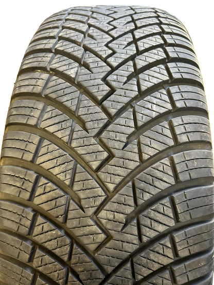 USED 10/32" PIRELLI SCORPION WEATHERACTIVE BSW P 245/60R18 105V TIRE 4162900