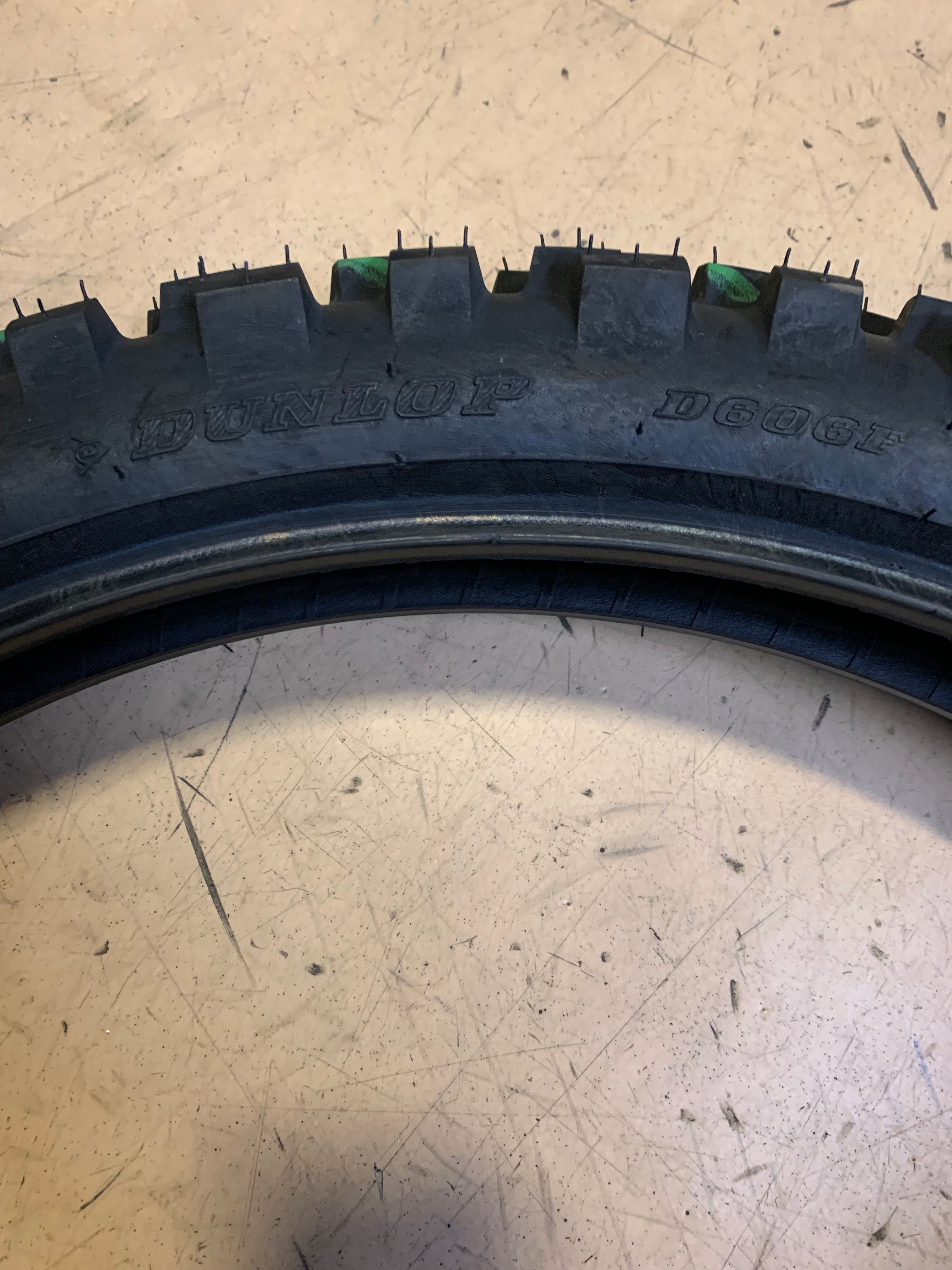 DUNLOP D606F BSW 90 90 21 54R FRONT MOTORCYCLE TIRE 45162083