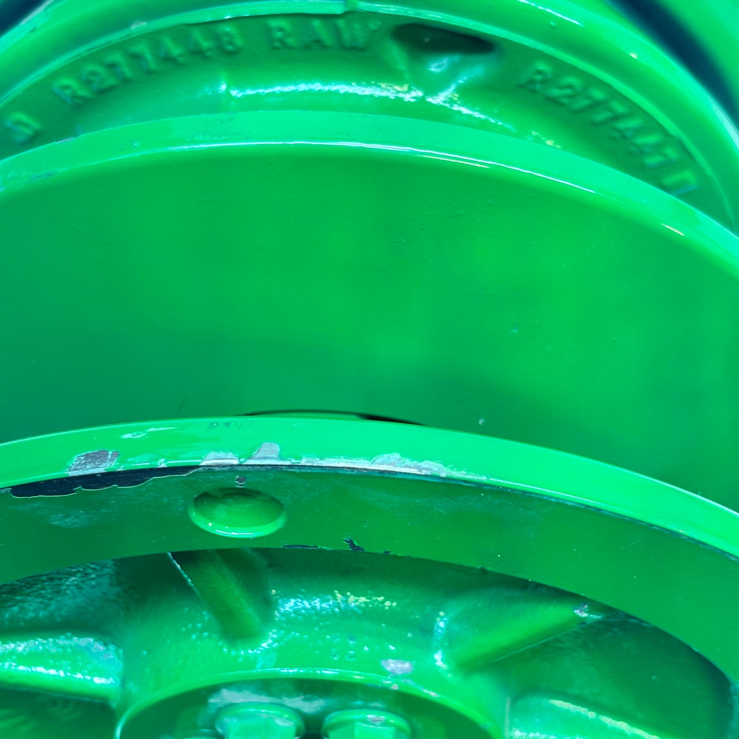 JOHN DEERE ENGINE FAN DRIVE RE578435