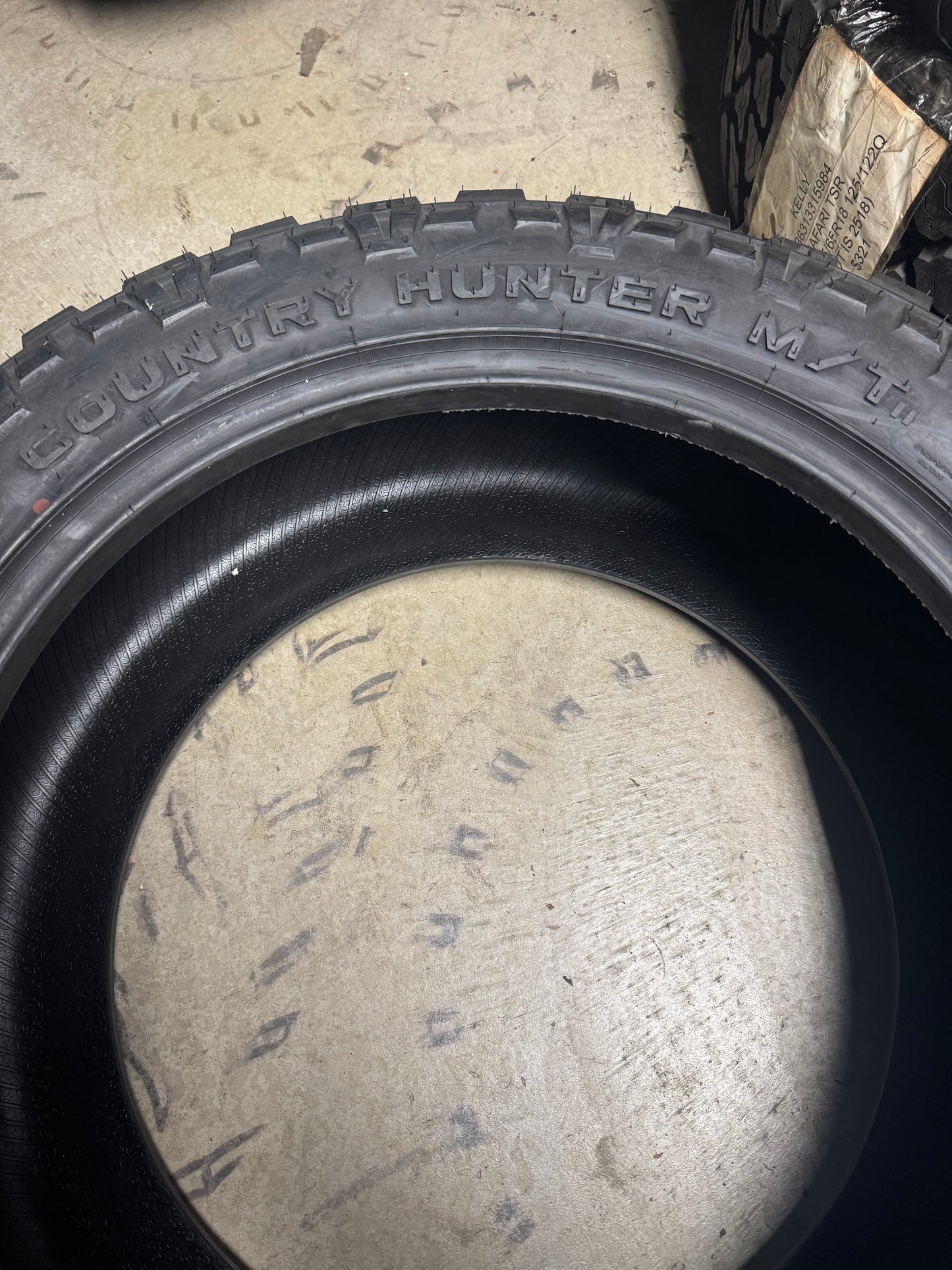 NOS FURY COUNTRY HUNTER M/T II BSW LT 35 12.5 22 117Q 12PLY MUD TERRAIN TIRE FCHII35125022A