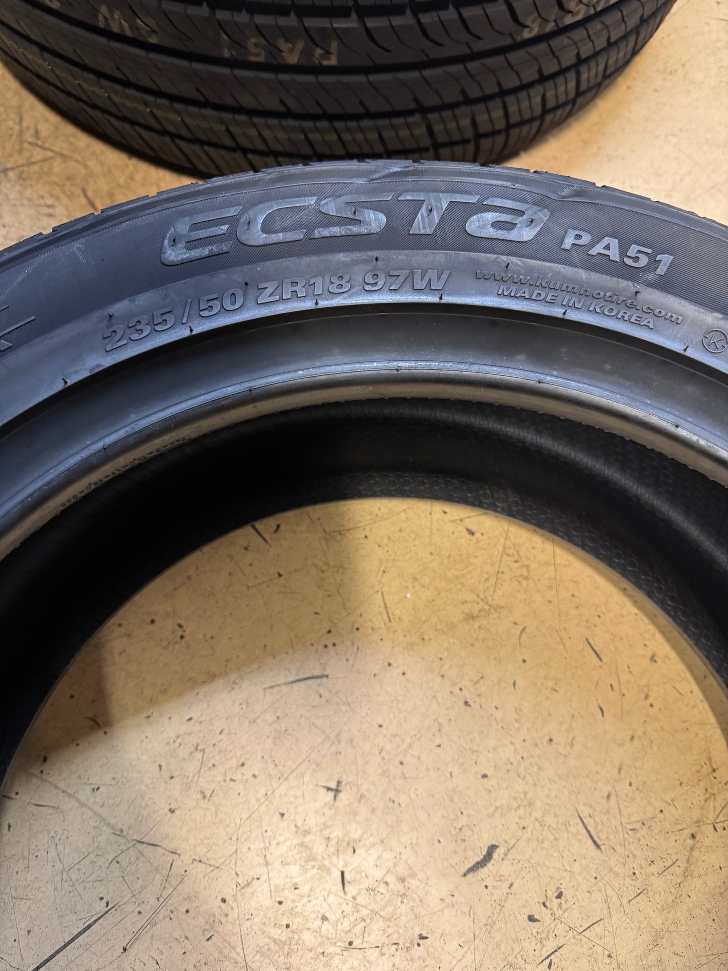 2 NOS KUMHO ECSTA PA51 BSW P 235 50 18 97W UHP ALL SEASON TIRE 2247943