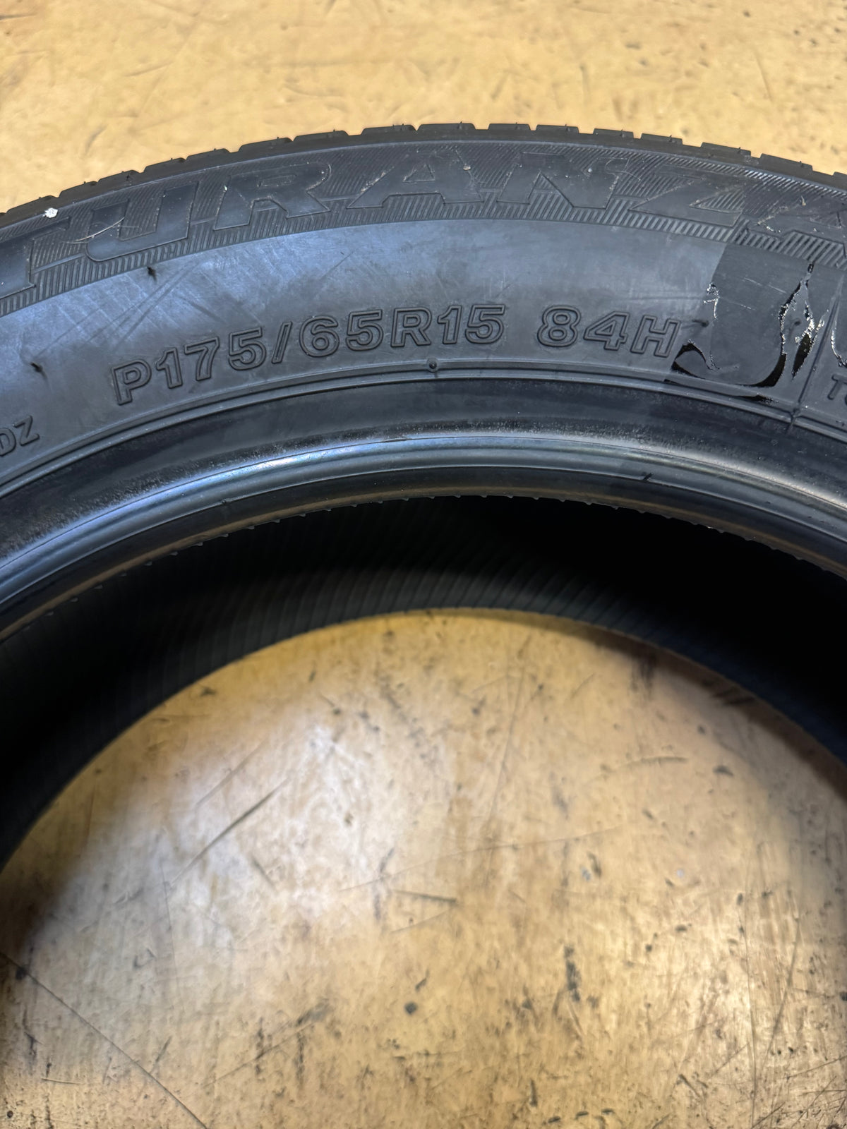2 BRIDGESTONE TURANZA EL400-02 BSW P 175 65 18 84H ALL SEASON TIRE 023478