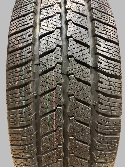 NOS CONTINENTAL VANCONTACT WINTER 235 65 15 121/116R LRE 10 PLY VAN TIRE 04531410000