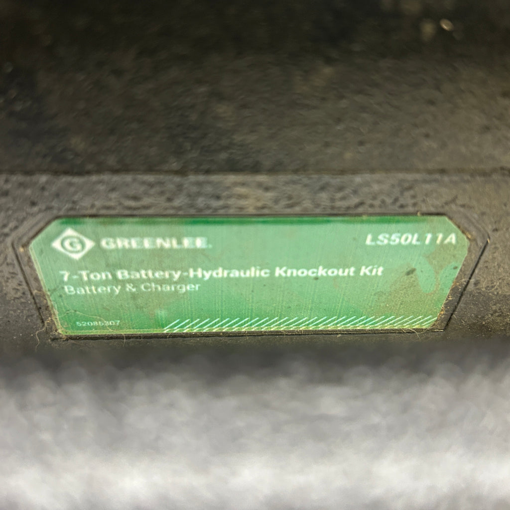 GREENLEE 7 TON BATTERY POWERED HYDRAULIC KNOCKOUT DRIVER MISSING DIES  LS50L11A