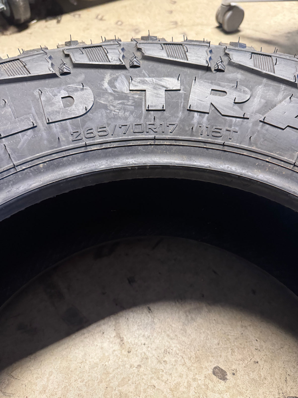 NOS WILD TRAIL ALL TERRAIN XT BSW P 265 70 17 115T ALL TERRAIN TIRE WTA87