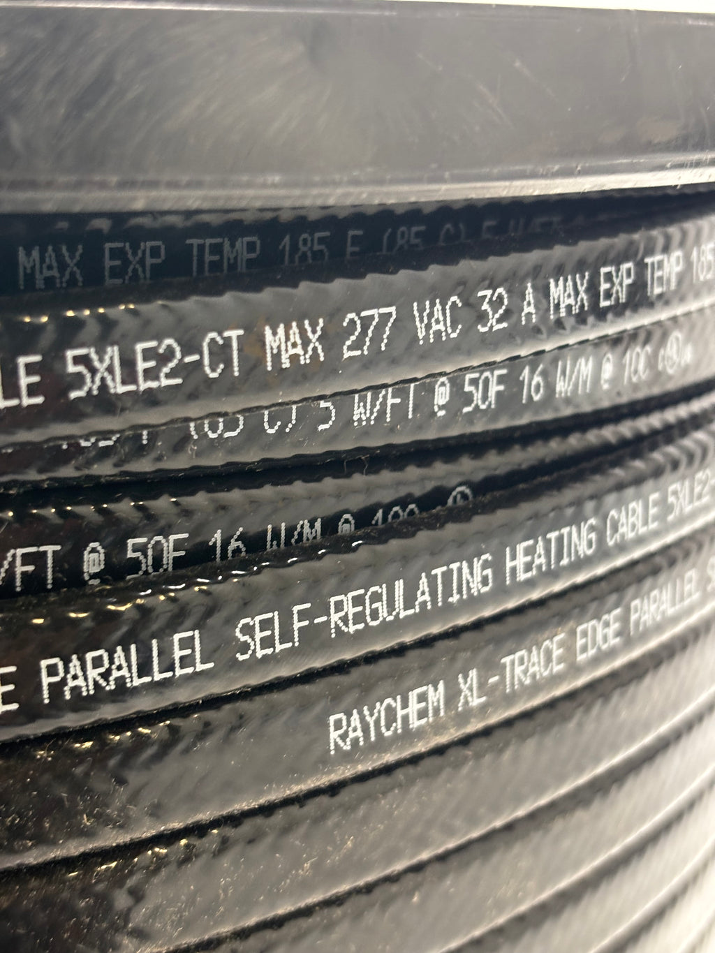 NVENT RAYCHEM HEATING CABLE, SELF-REG, 208 – 277 V 1000 FT DAMAGED REEL