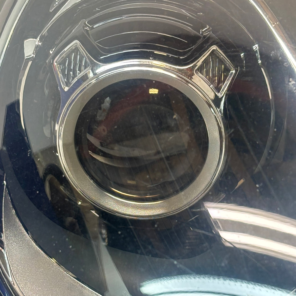 USED PORSCHE CAYENNE 958 RIGHT HEADLIGHT HID 7P5 941 030 CL