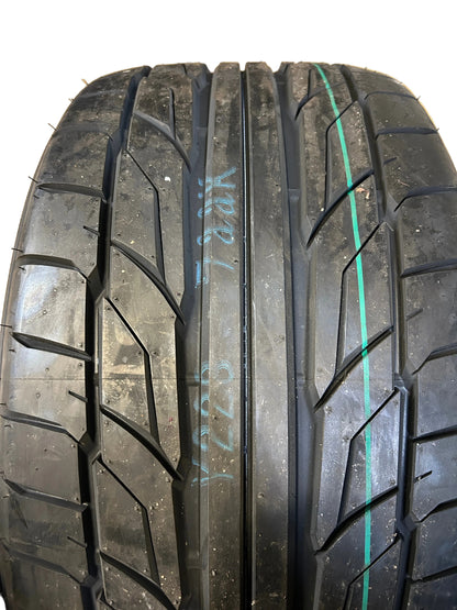 NITTO NT555 G2 BSW P 285 40 18 105W XL UHP TIRE 211330
