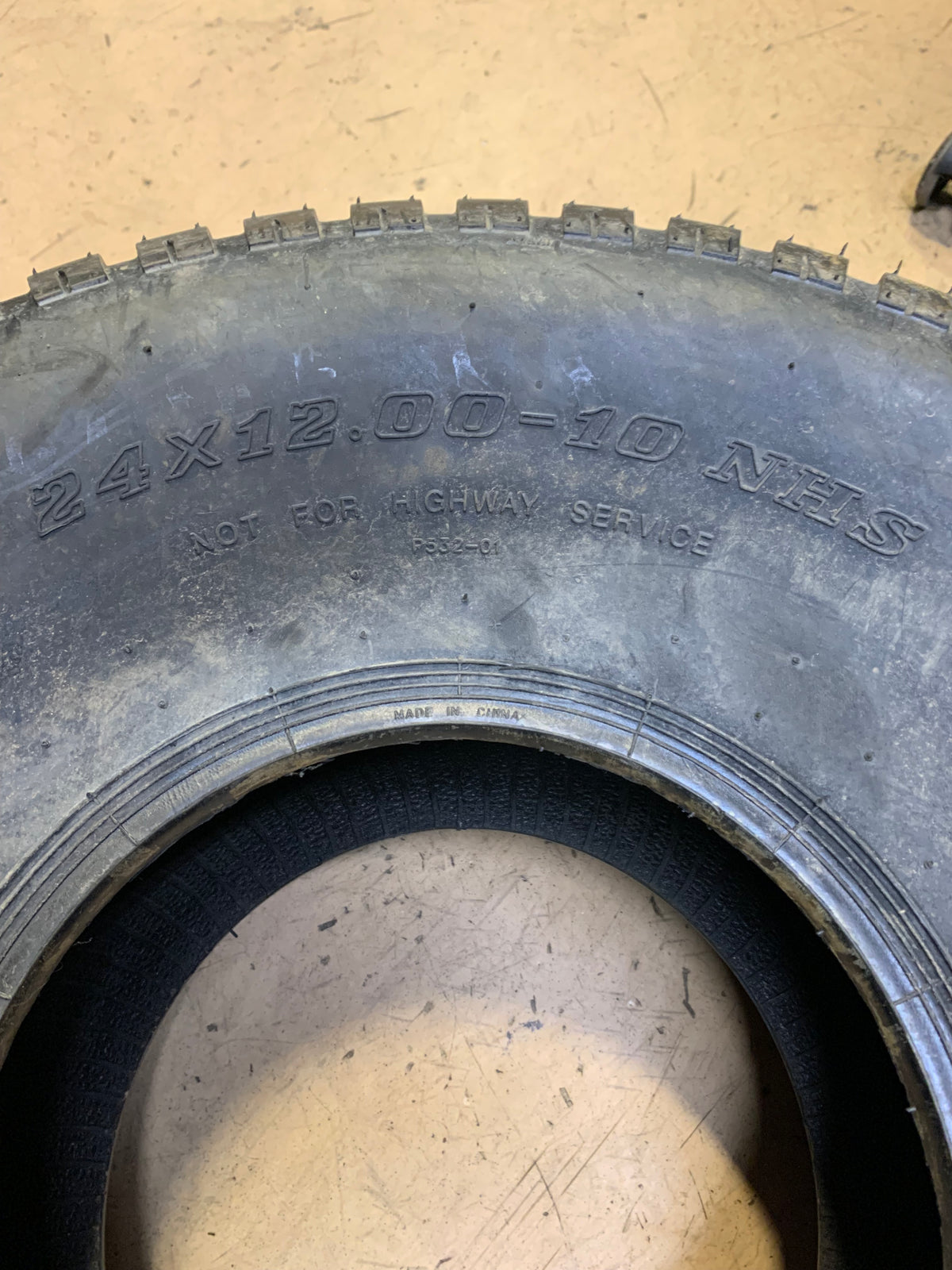 NOS TRAC RAID C/T  BSW AT  24 12 10 4PLY ATV/UTV TIRE 241210