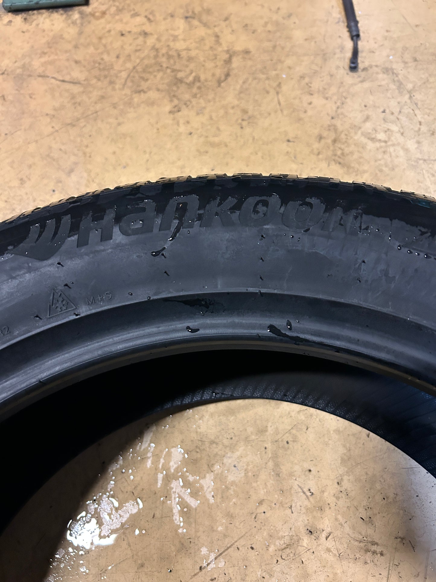 HANKOOK ION ICEPT SUV BSW P 255 50 19 107H XL WINTER TIRE 1033381