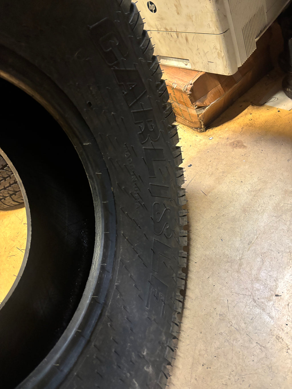 CARLISLE TURF PRO R3 13.6 16 4PLY TRACTOR TIRE 570080