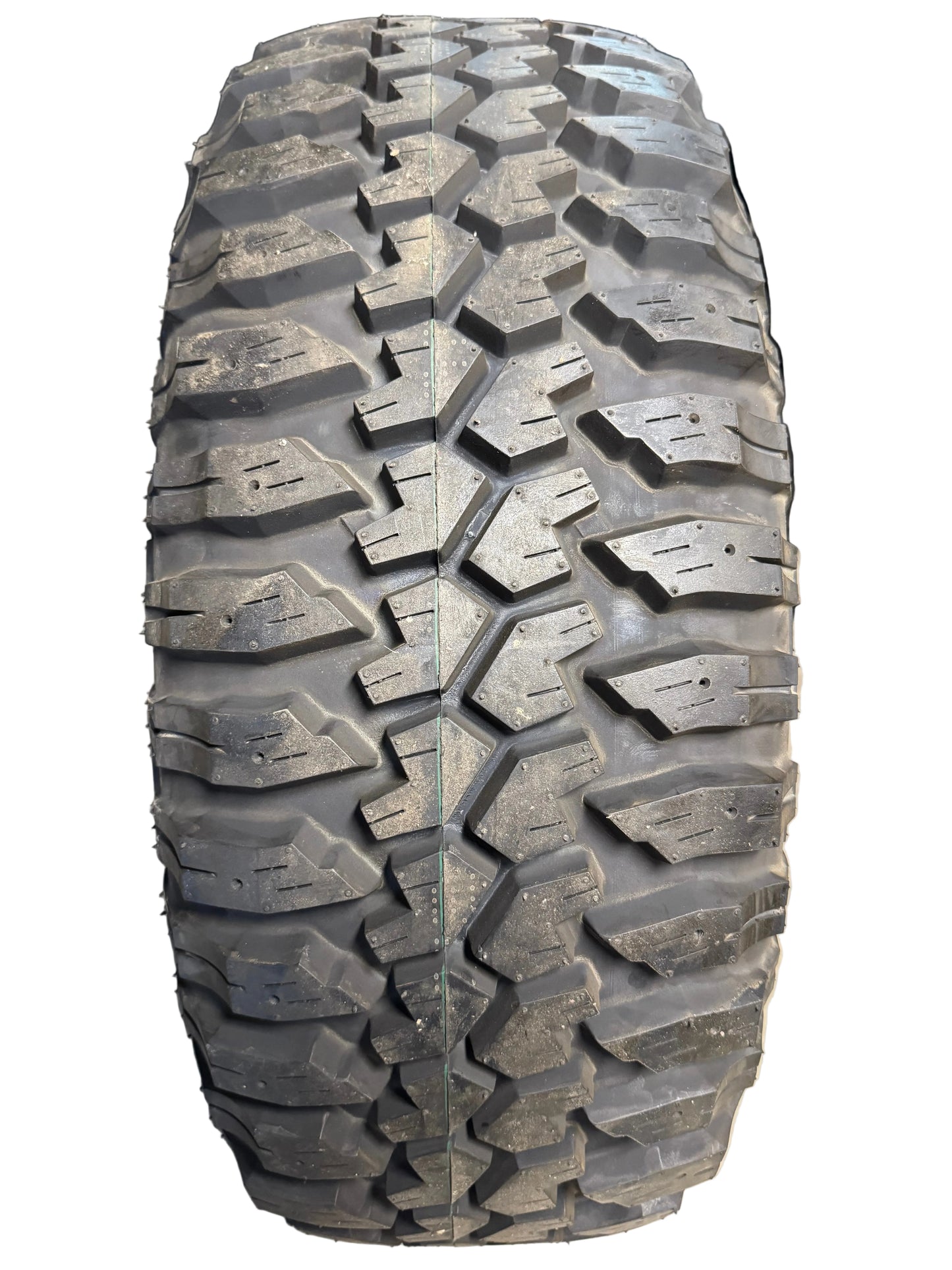 NOS MAXXIS MT-762 BIGHORN OWL LT 285 70 17 121/118Q 8PLY MUD TERRAIN TIRE TL37600200