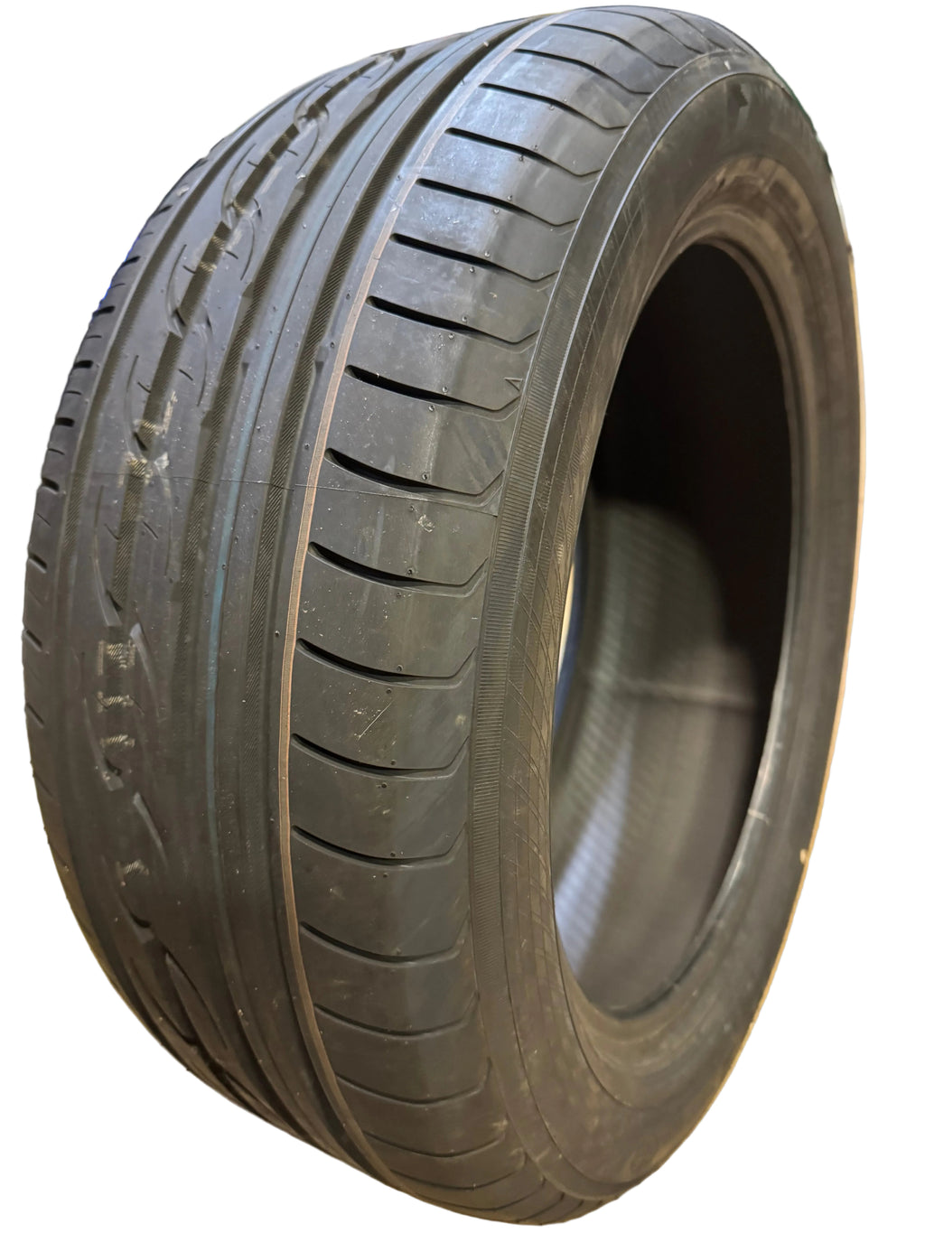 2 NOS YOKOHAMA C.DRIVE 2 Z.P.S (MOE) (RUN FLAT) BSW P 235 50 18 97V TIRE 110102814