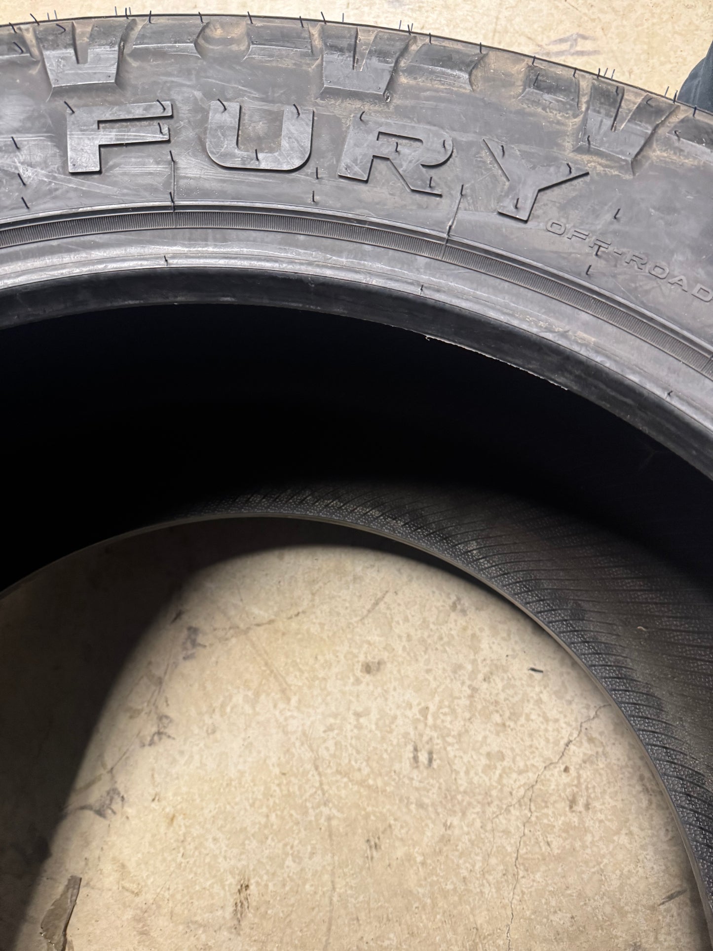 NOS FURY COUNTRY HUNTER M/T II BSW LT 40 15.5 24 128P 12PLY MUD TERRAIN TIRE FCHIIF40155024A