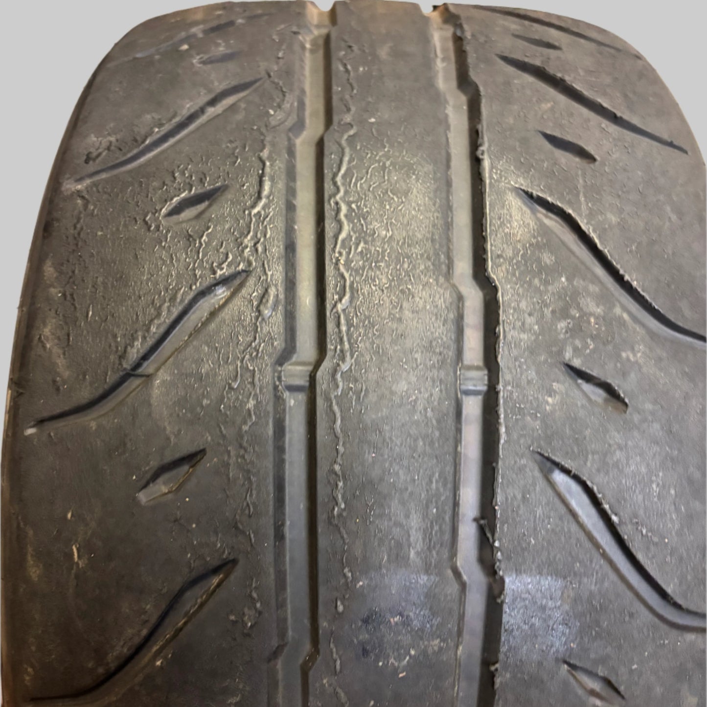 USED DTO FALKEN AZENIS RT660 P 285 30 18 93W SL ULTRA HIGH PERFORMANCE TIRE 28677420