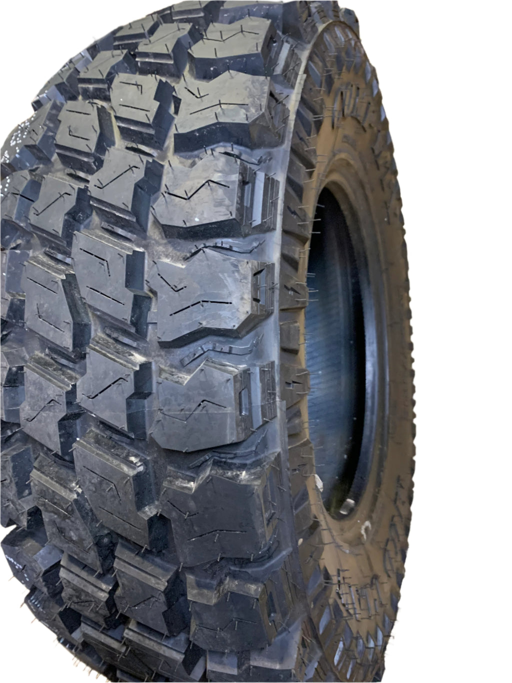 MUD CLAW COMP MTX BSW LT 265 75 16 123/120Q LRE 10 PLY MUD TERRAIN TIRE 1192406763