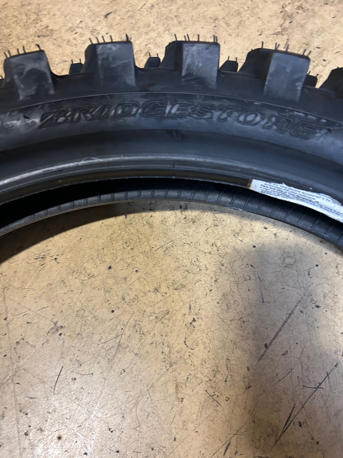BRIDGESTONE BATTLECROSS X10R BSW  100 90 19 57M REAR DIRT BIKE TIRE 7210