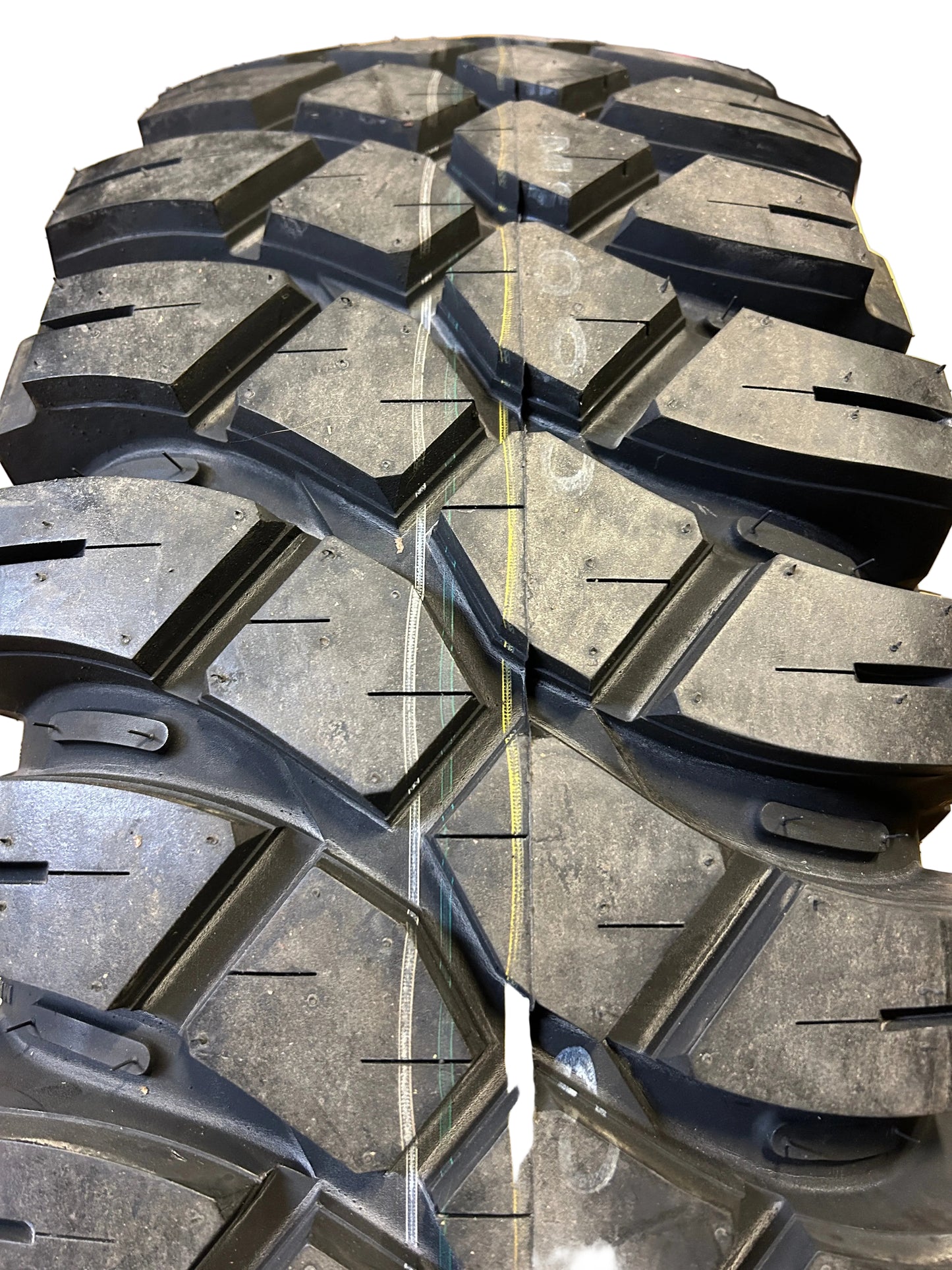 MAXXIS CREEPY CRAWLER M8090 BSW LT 38 13 15 8PLY MUD TIRE TL30009100