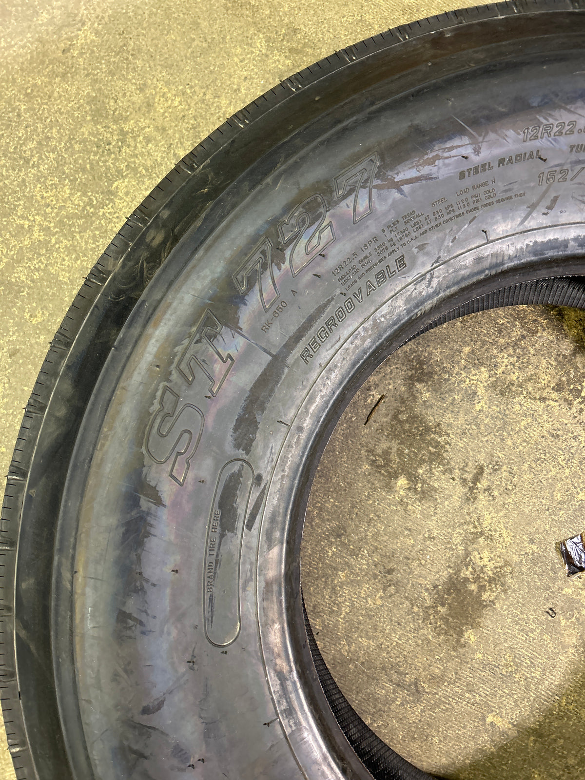SUMITOMO ST727 BSW  12R22.5 152/148M 16PLY ALL POSITION TIRE 5530555