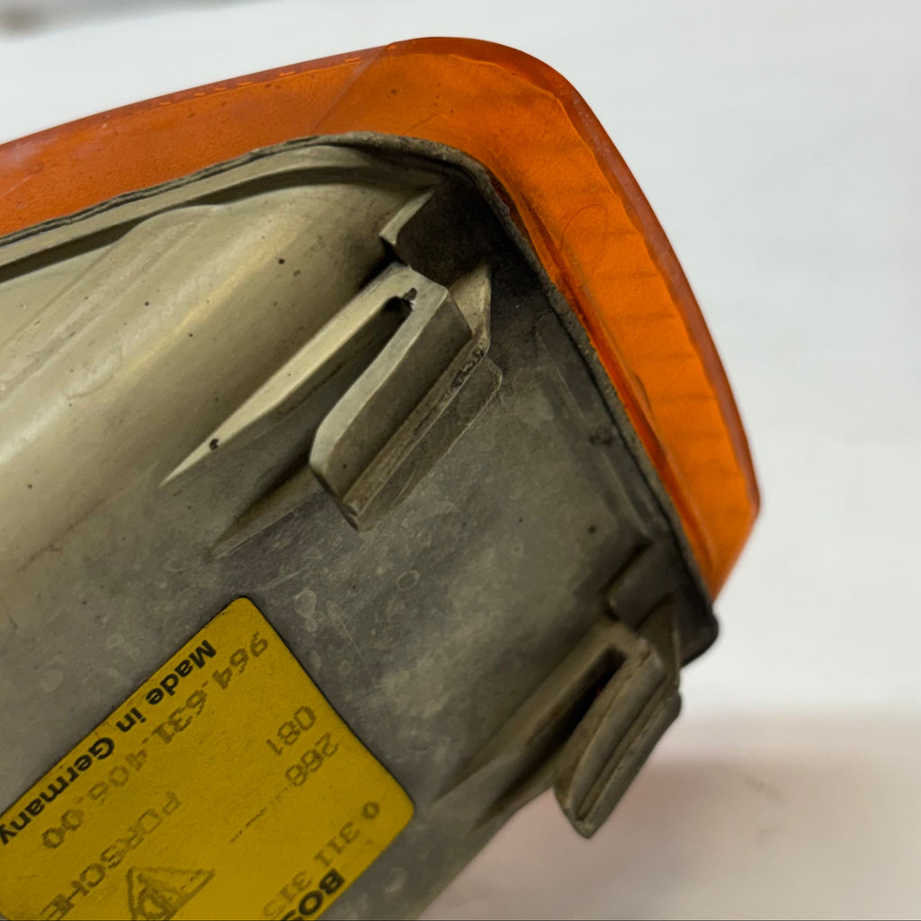 GENUINE PORSCHE BOSCHE 911 964 INDICATOR AMBER LIGHT RIGHT 96463140600