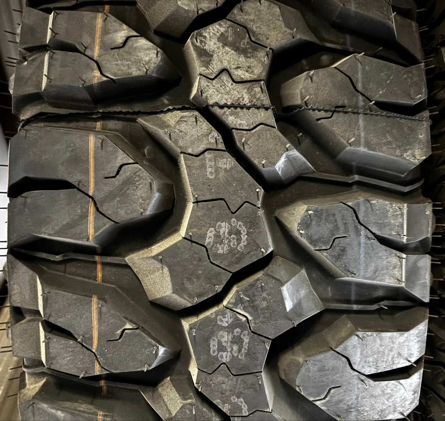 (KSL ONLY) 4 MILESTAR PATAGONIA M/T / MT-02  BSW LT 37 12.5 17 124Q MUD TERRAIN TIRE 22050500 / 22050504
