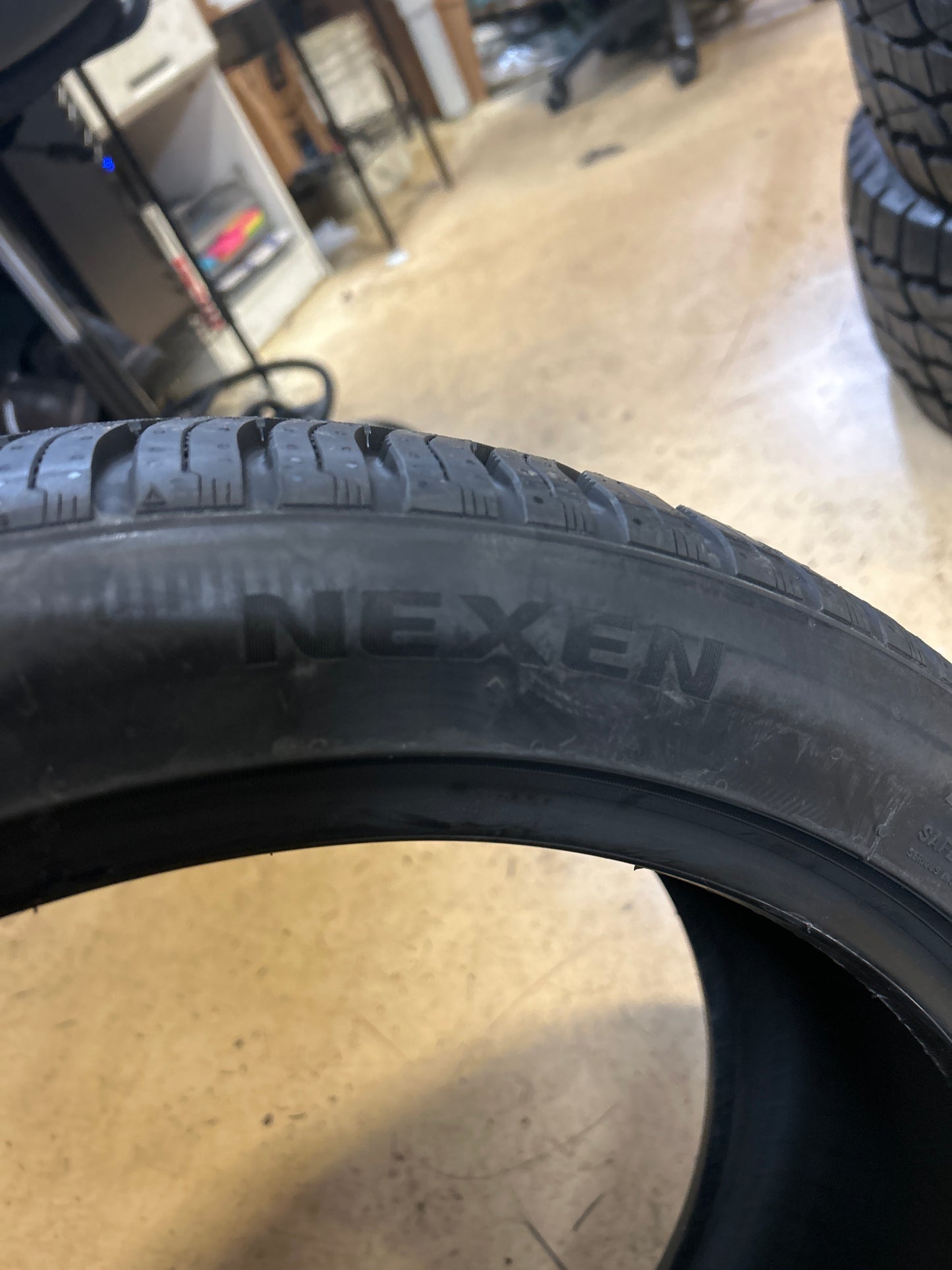 NEXEN NBLUE 4 SEASON 2 BSW P 235 40 18 XL 95Y ALL WEATHER TIRE 16192NXK