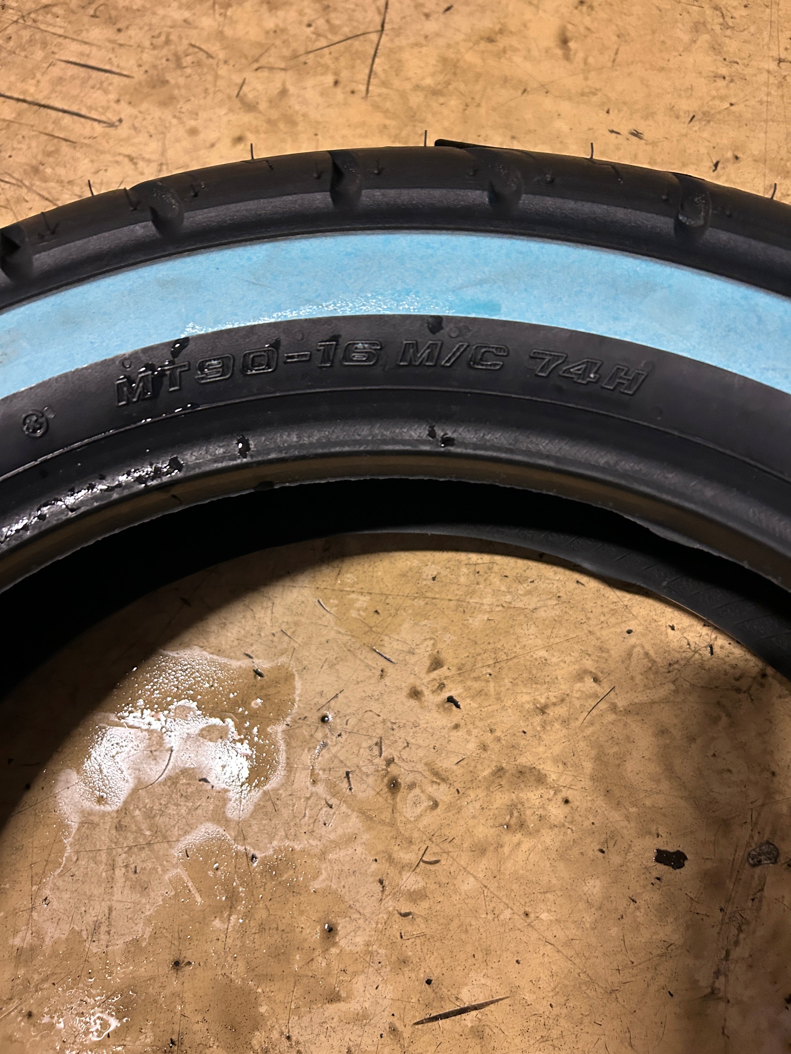 SHINKO R250 NWW MT90 16 74H REAR MOTORCYCLE TIRE 874101