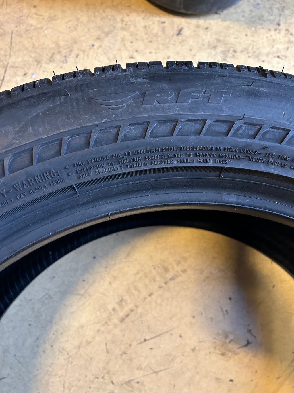 BRIDGESTONE DRIVEGUARD PLUS RFT BSW P 255 50 19 107W XL ALL SEASON TIRE 013527