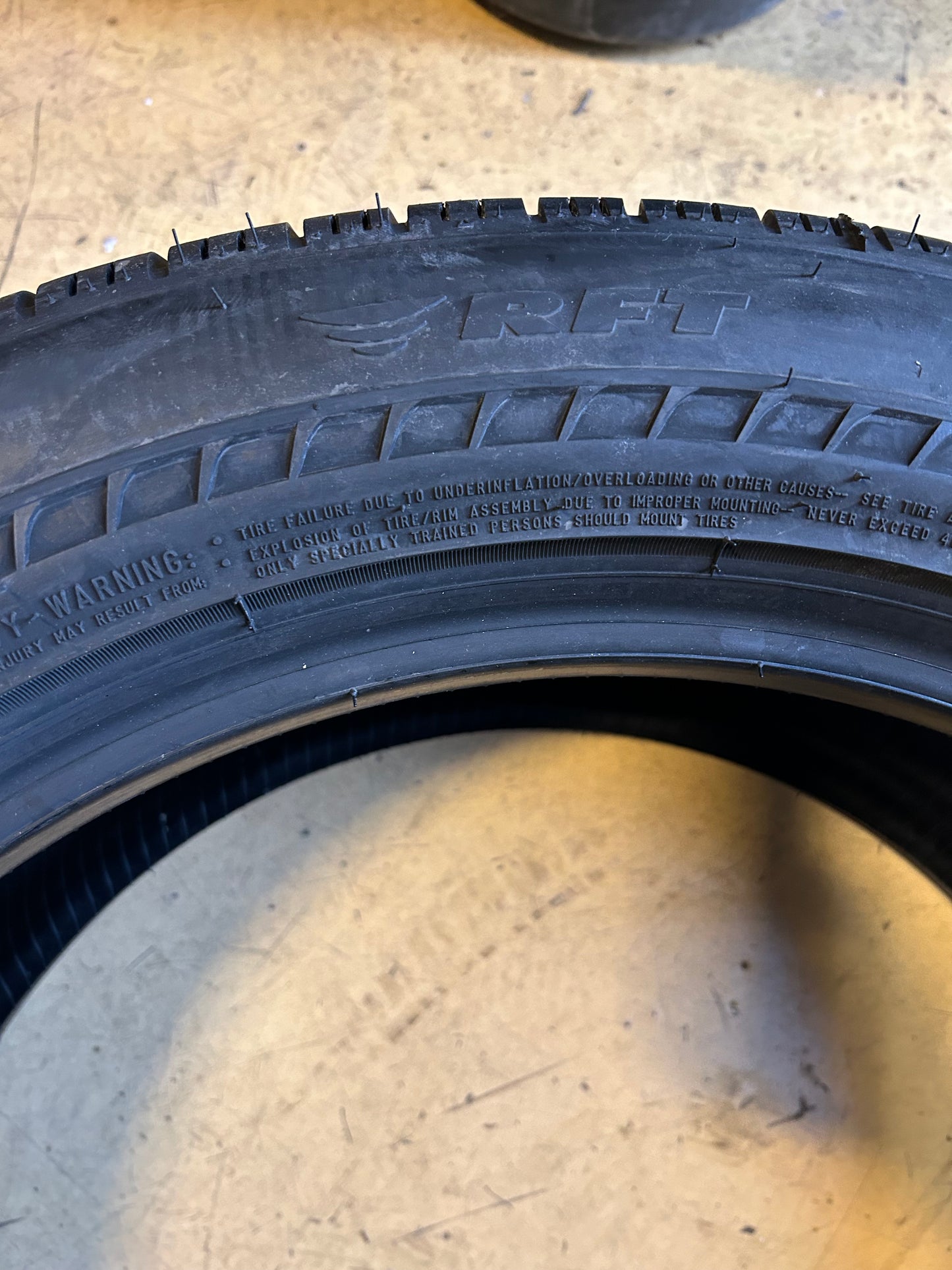 BRIDGESTONE DRIVEGUARD PLUS RFT BSW P 255 50 19 107W XL ALL SEASON TIRE 013527