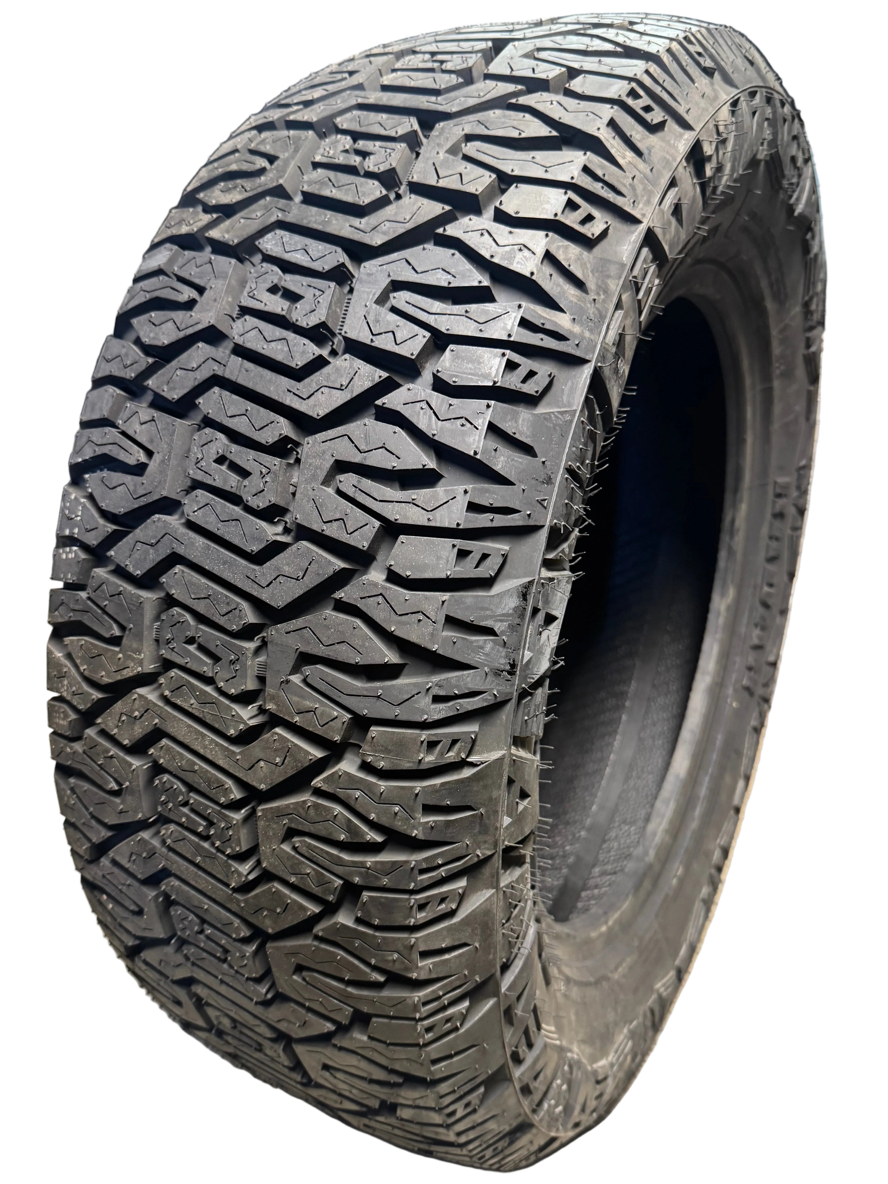 RADAR RENEGADE A/T PRO BSW P 265 60 18 114T XL ALL TERRAIN TIRE RACSTH0025