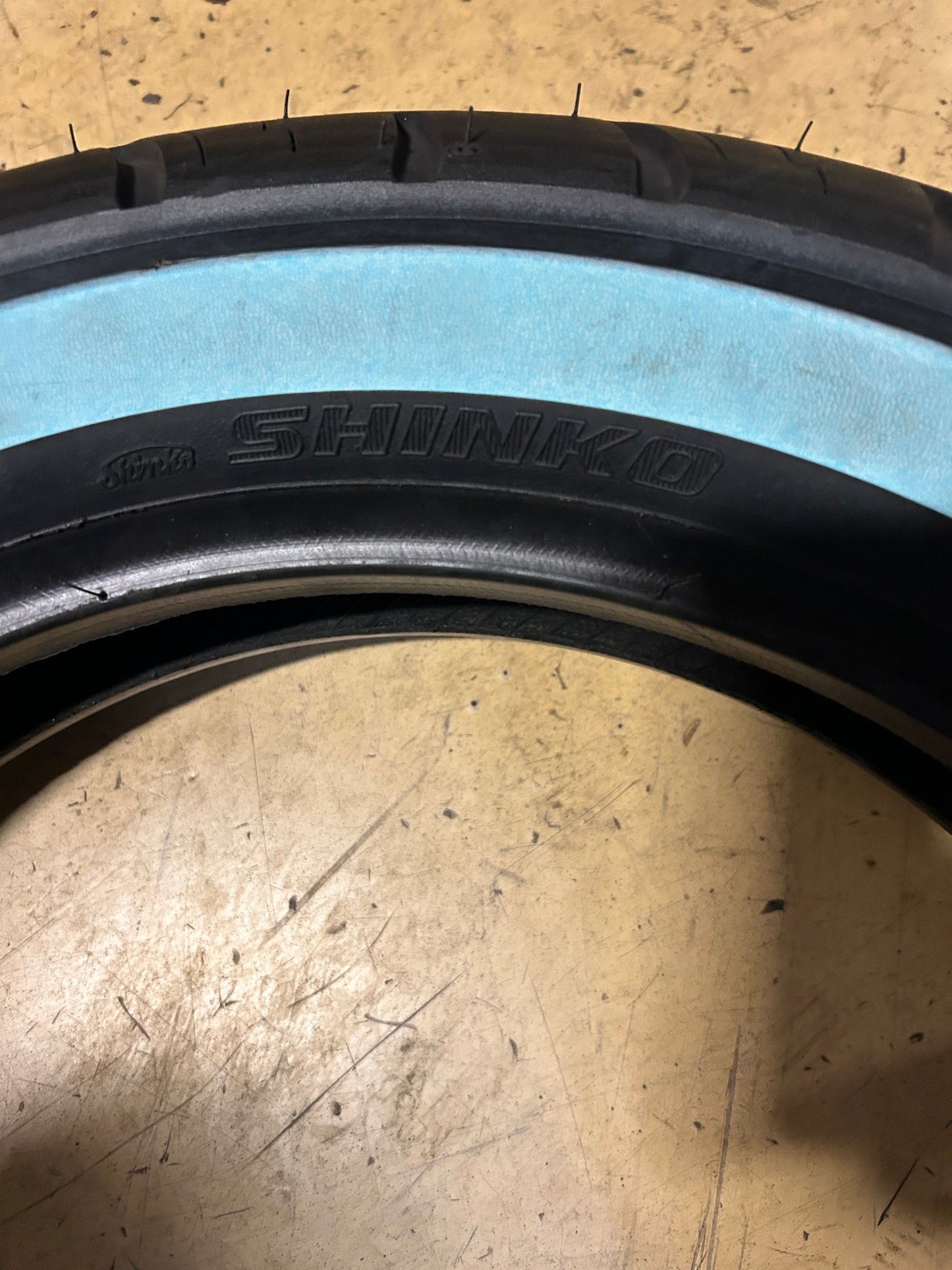 SHINKO F-250 WW 130 90 16 73H FRONT MOTORCYCLE TIRE 874101