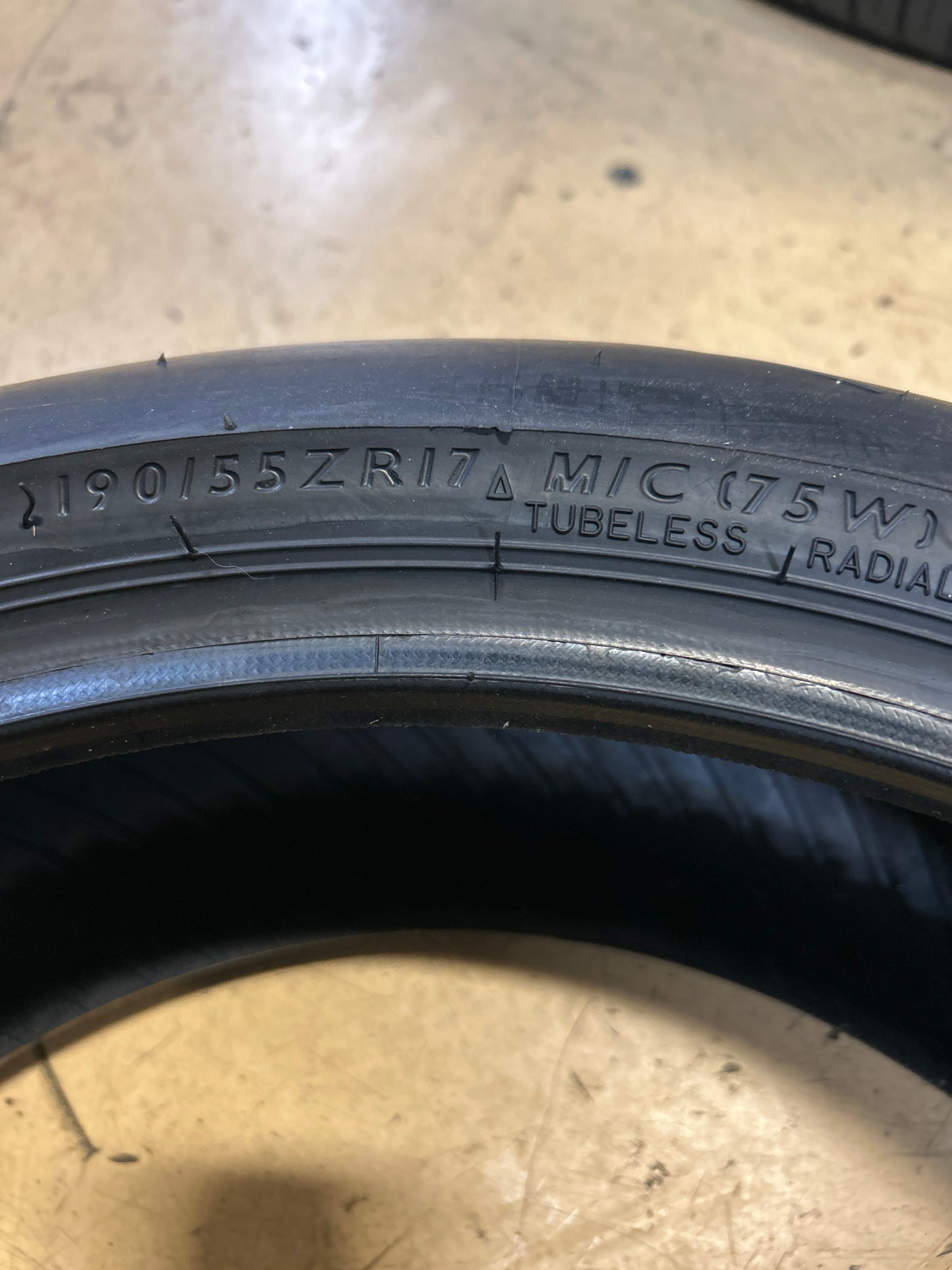 DUNLOP SPORTMAX Q5 BSW 190 55 17 75W REAR TIRE 45247188