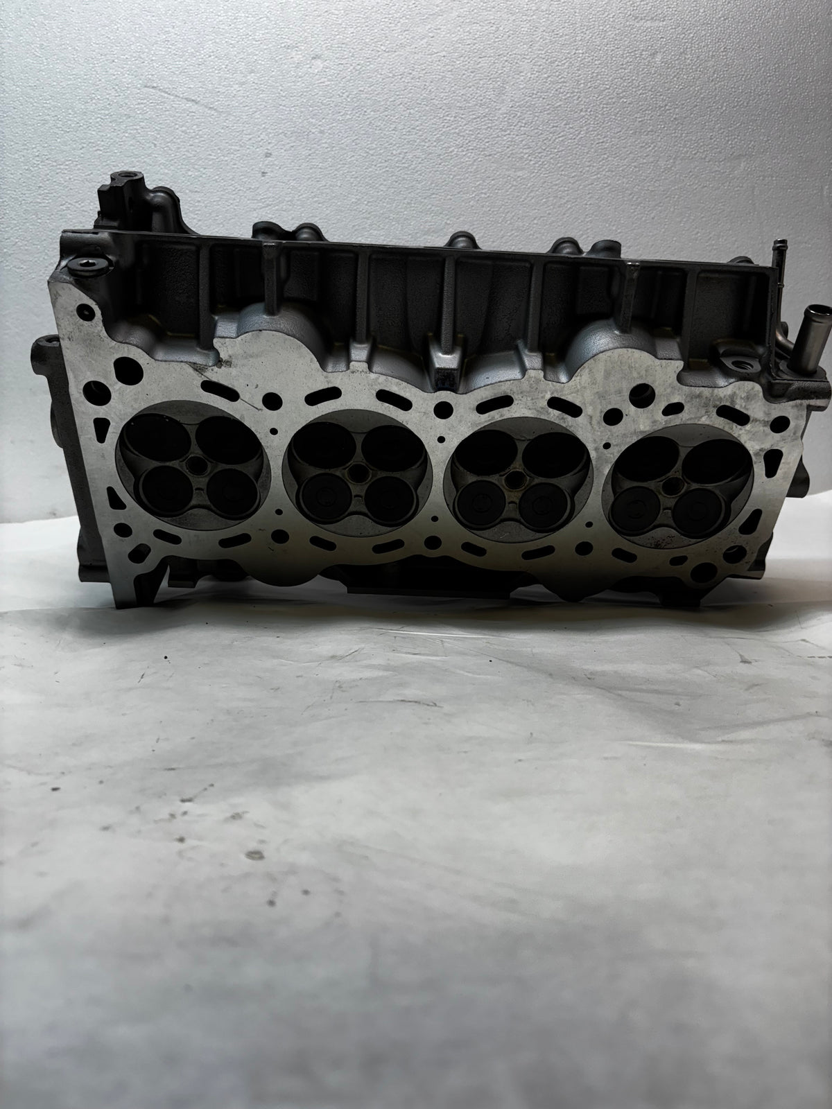 REMANUFACTURED FOR TOYOTA 2.7 2TR DOHC DUAL VVTI CYLINDER HEAD G289065
