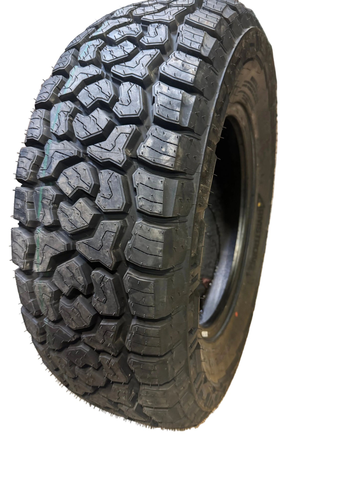 ARMSTRONG TRU-TRAC AT II BSW LT 235 70 15 114/110Q 10PLY ALL TERRAIN TIRE 1200063941