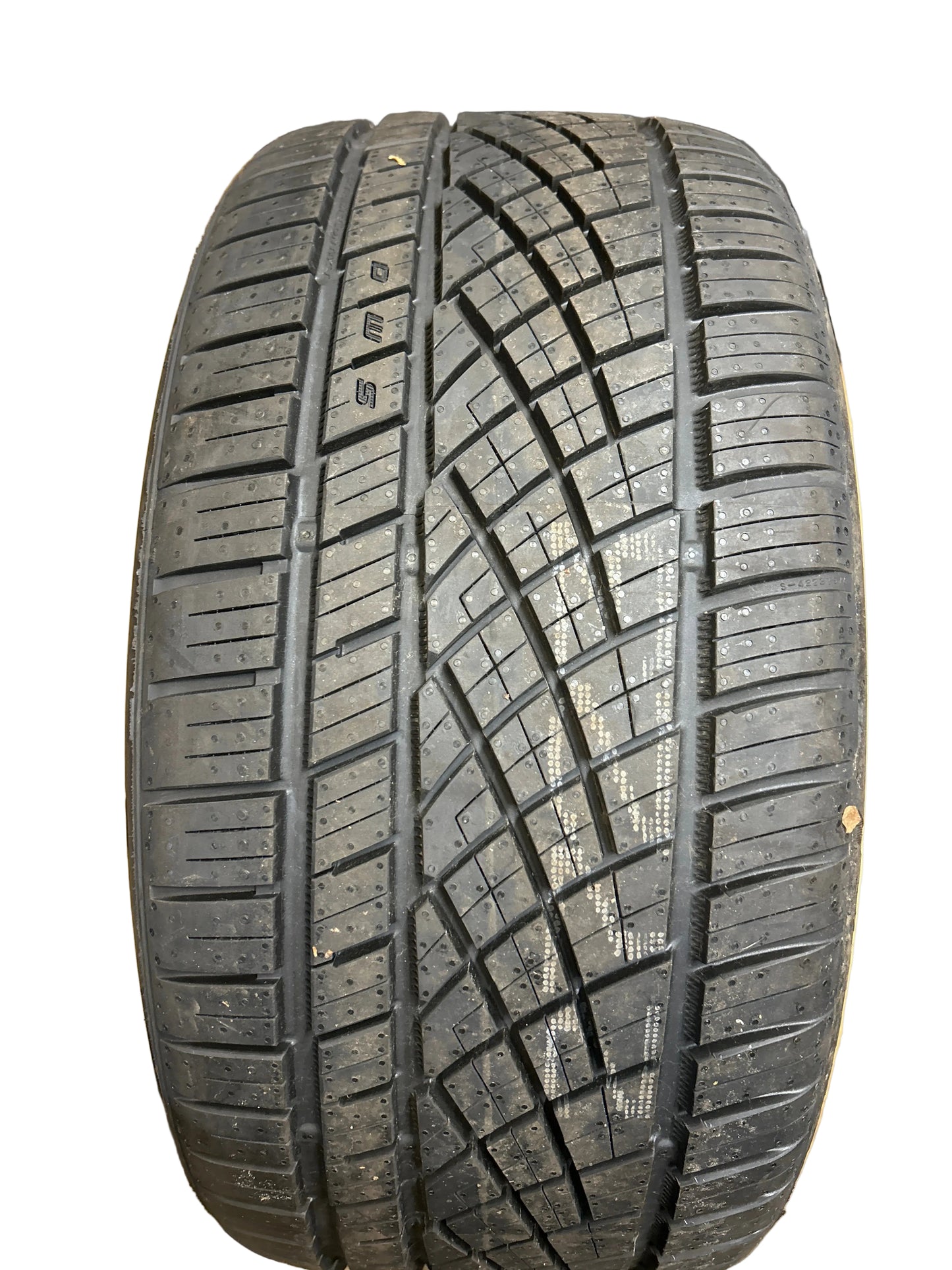 CONTINENTAL EXTREME CONTACT DWS 06 PLUS BSW P 255 35 19 96Y XL UHP TIRE 15573130000