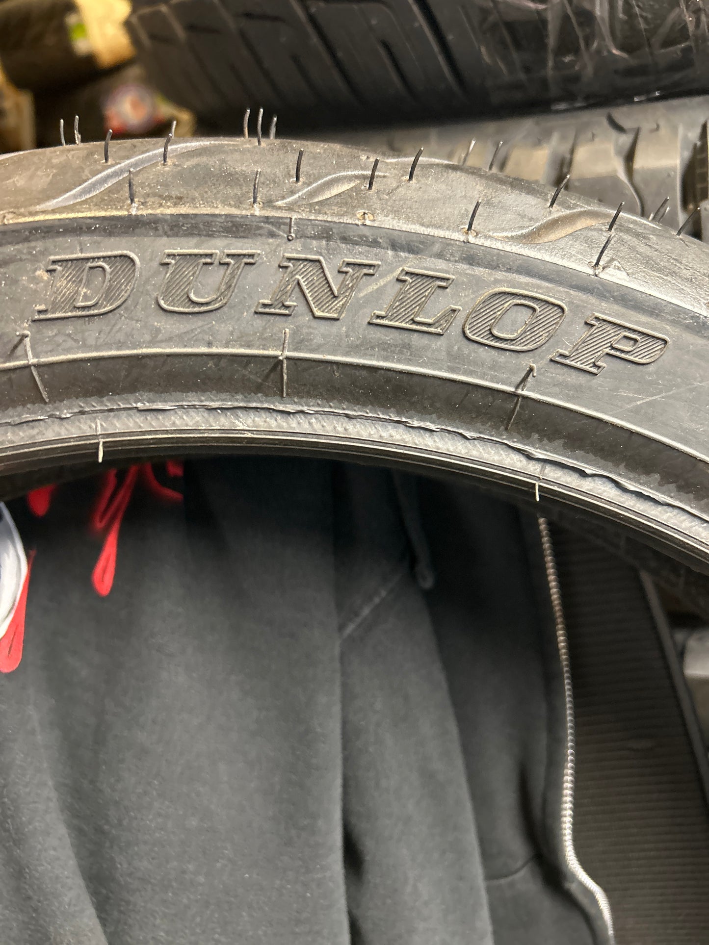 NOS DUNLOP SPORTMAX D208F BSW P 120 70 19 60W FRONT TIRE 45071362