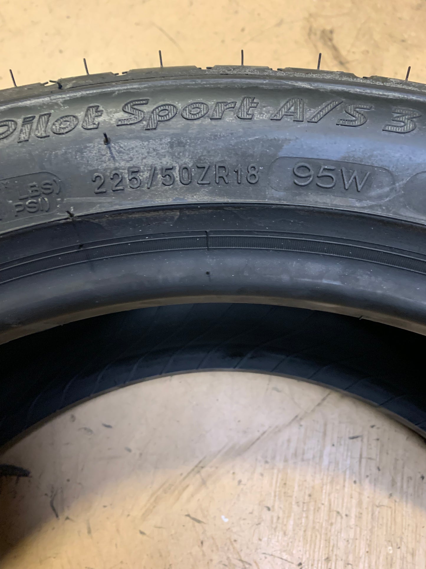 4 NOS 4 MICHELIN PILOT SPORT A/S 3+ BSW P 225 50 18 95W SUMMER TIRE 15274