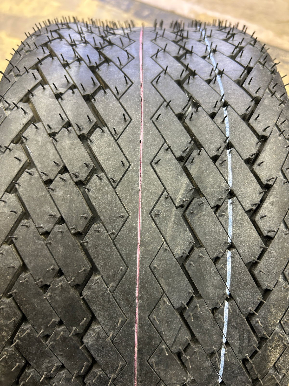 GREEN SAVER G7001 BSW  18 8.5 8 4PLY GOLF TIRE G8852Y