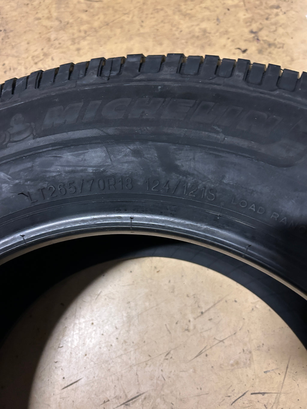 MICHELIN DEFENDER LTX M/S 2 BSW LT 265 70 18 124/121S 10PLY ALL SEASON TIRE 66531