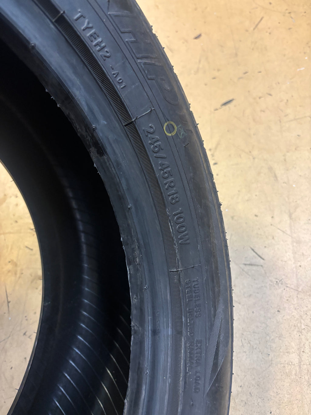 TOYO EXTENSA HP II P 245 45 18 100W XL ALL SEASON TIRE 196160