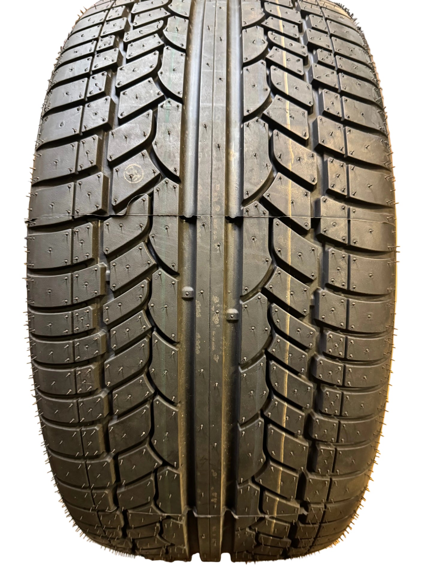 2 NOS ACHILLES DESERT HAWK UHP BSW P 285 35 22 112V XL UHP SUMMER TIRE MAG283522