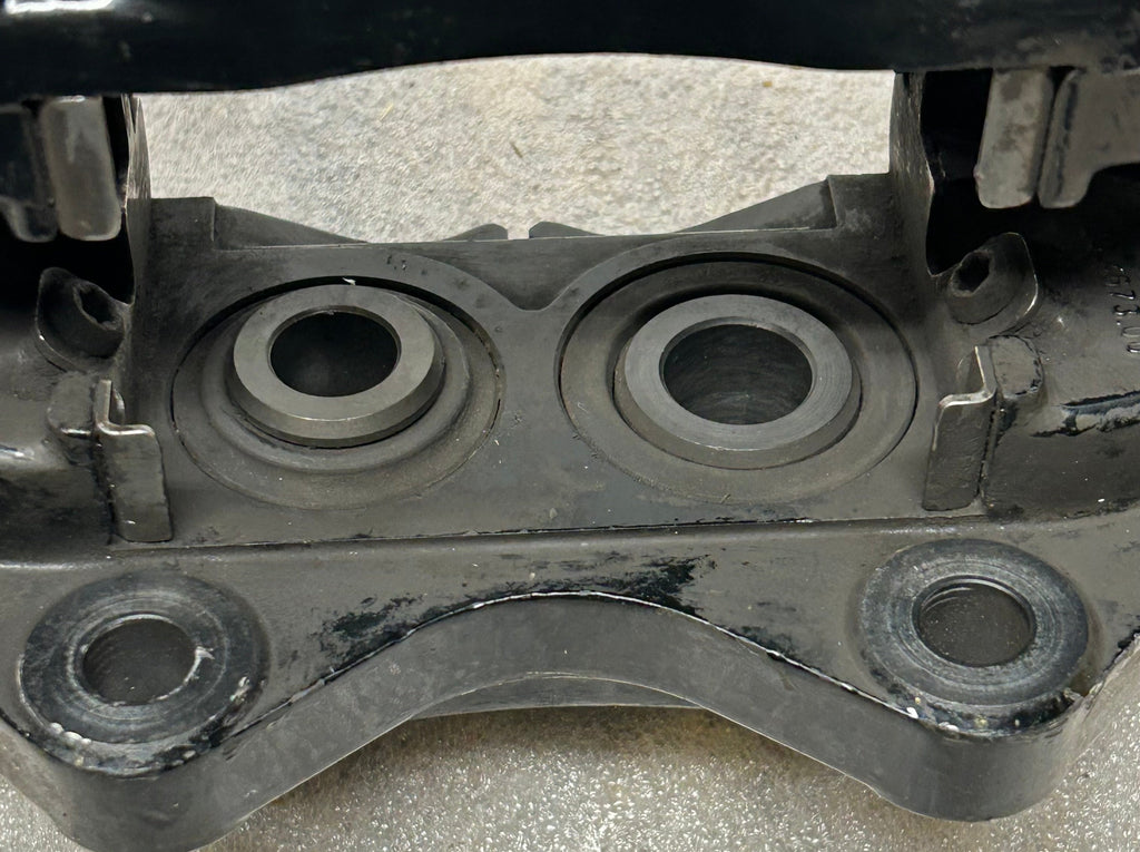 PORSCHE 944 TURBO BLACK FRONT BREMBO BRAKE CALIPER 20 4673 00
