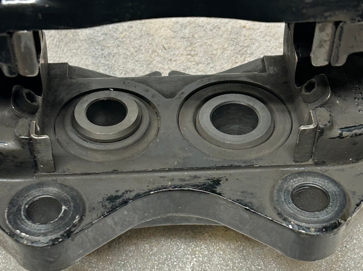 PORSCHE 944 TURBO BLACK FRONT BREMBO BRAKE CALIPER 20 4673 00